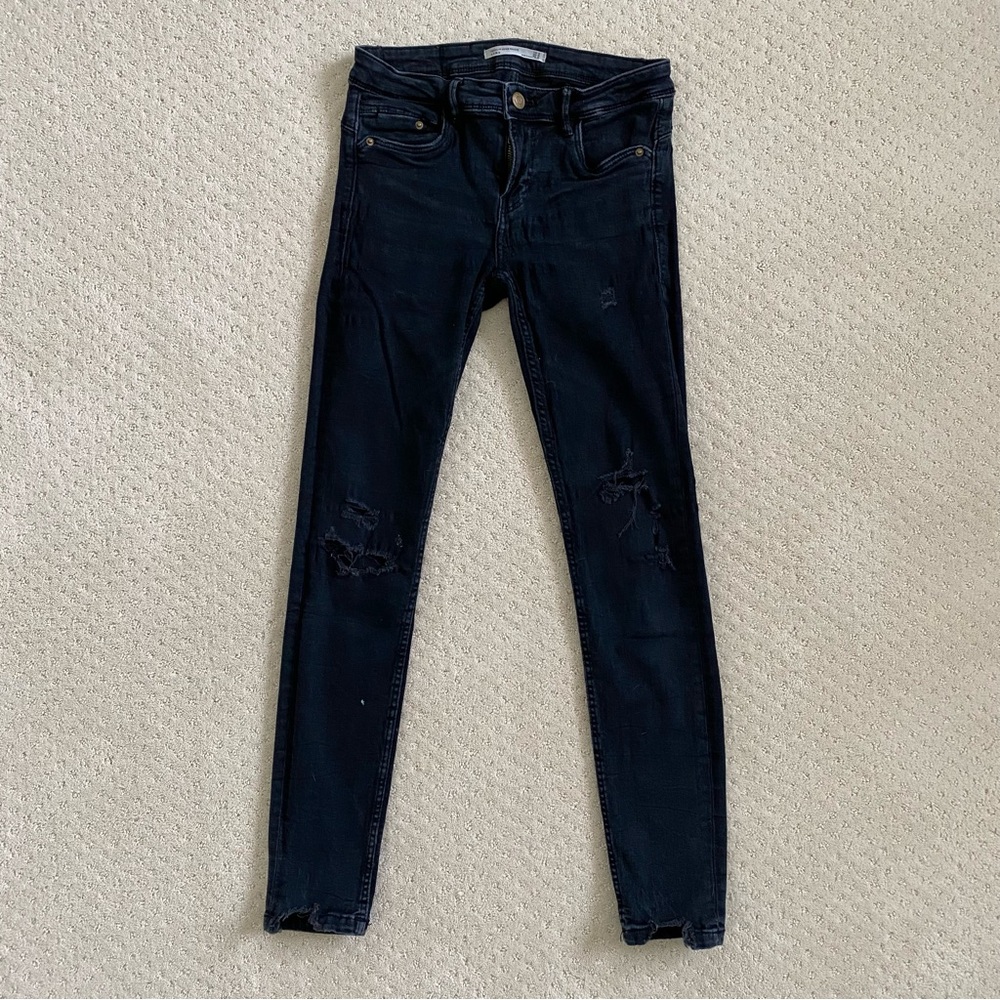 Zara distressed black skinny jeggings
